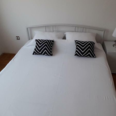 Apartman Dunja Ns 2 Novi Sad Dış mekan fotoğraf
