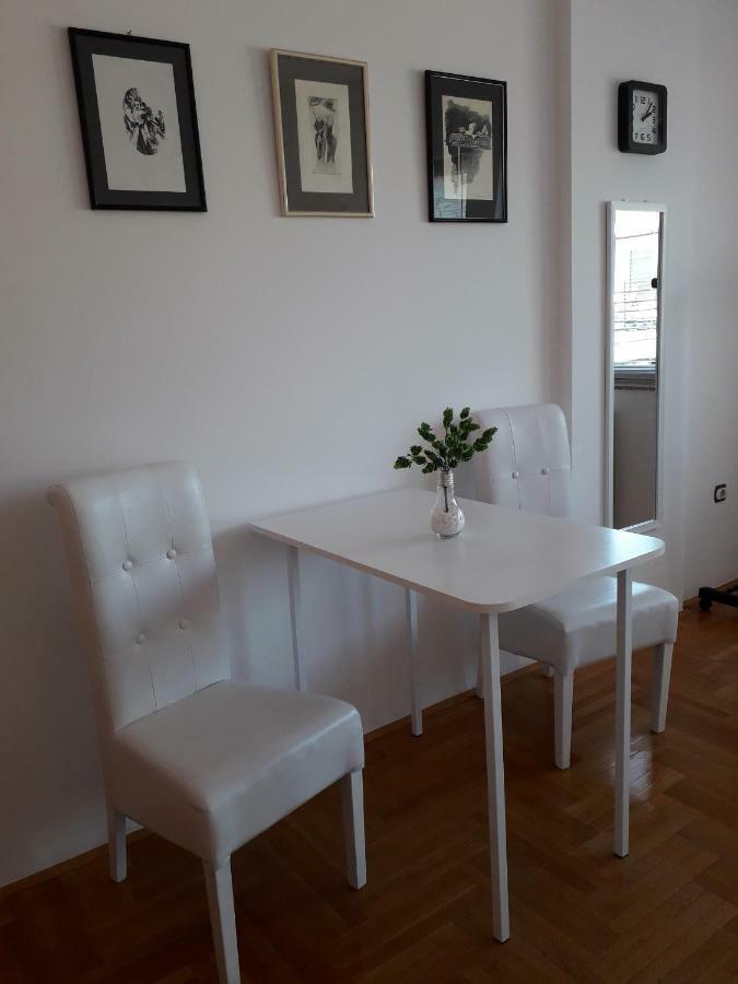 Apartman Dunja Ns 2 Novi Sad Dış mekan fotoğraf