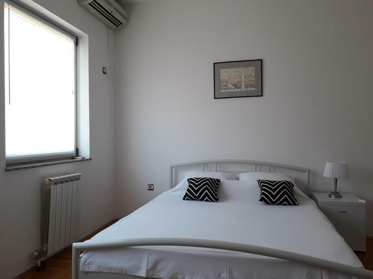 Apartman Dunja Ns 2 Novi Sad Dış mekan fotoğraf