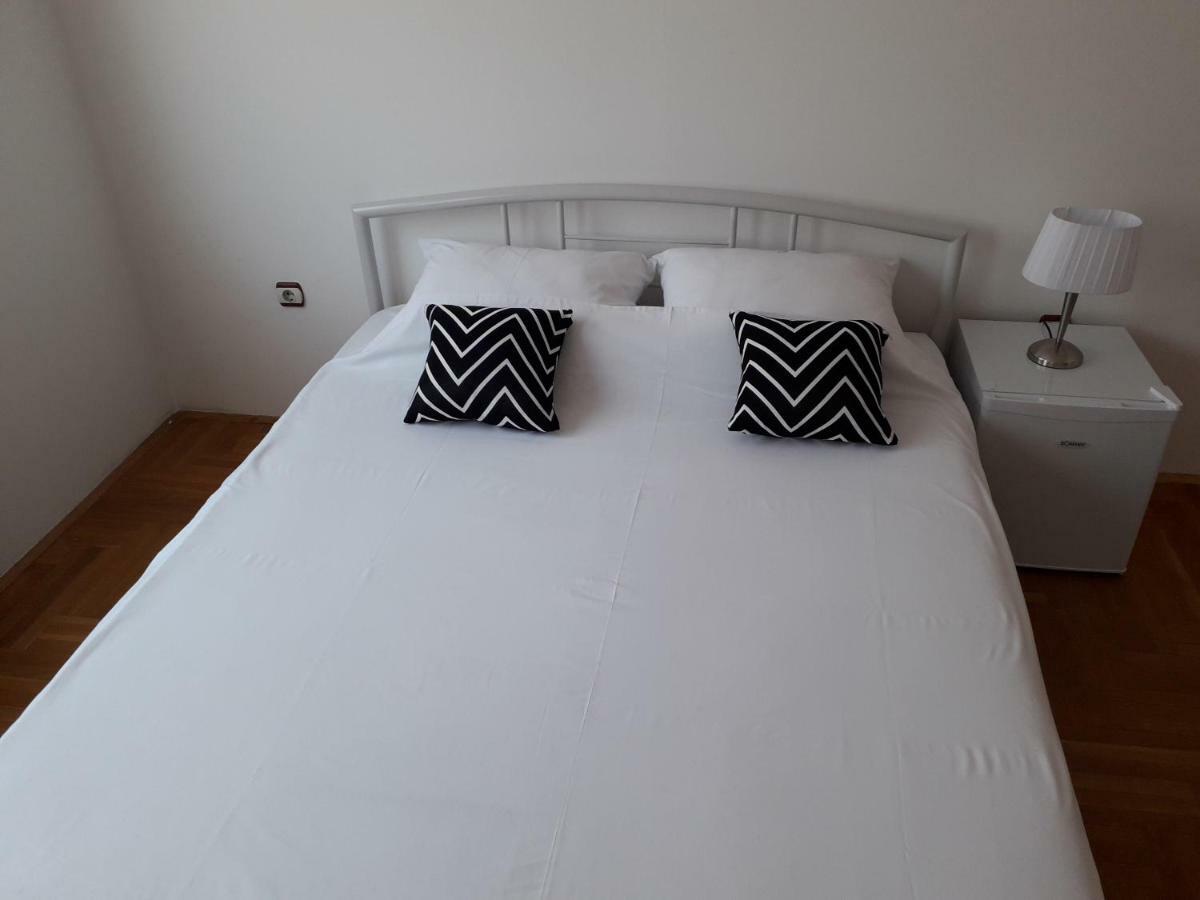Apartman Dunja Ns 2 Novi Sad Dış mekan fotoğraf